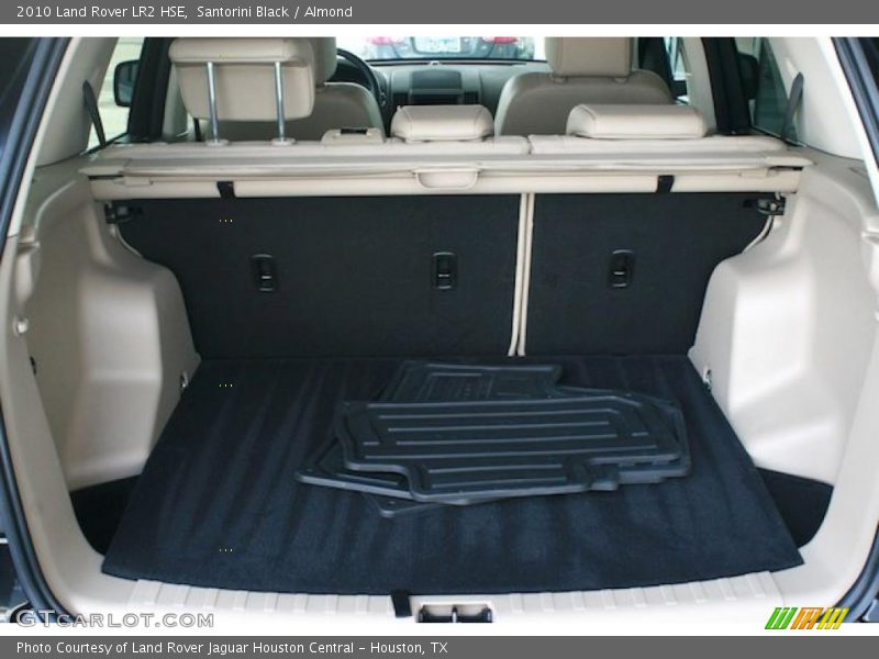 Santorini Black / Almond 2010 Land Rover LR2 HSE