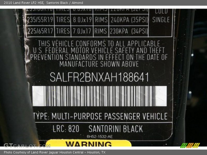 Santorini Black / Almond 2010 Land Rover LR2 HSE