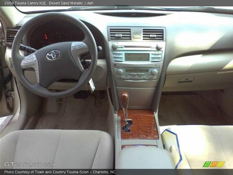 Desert Sand Metallic / Ash 2009 Toyota Camry XLE