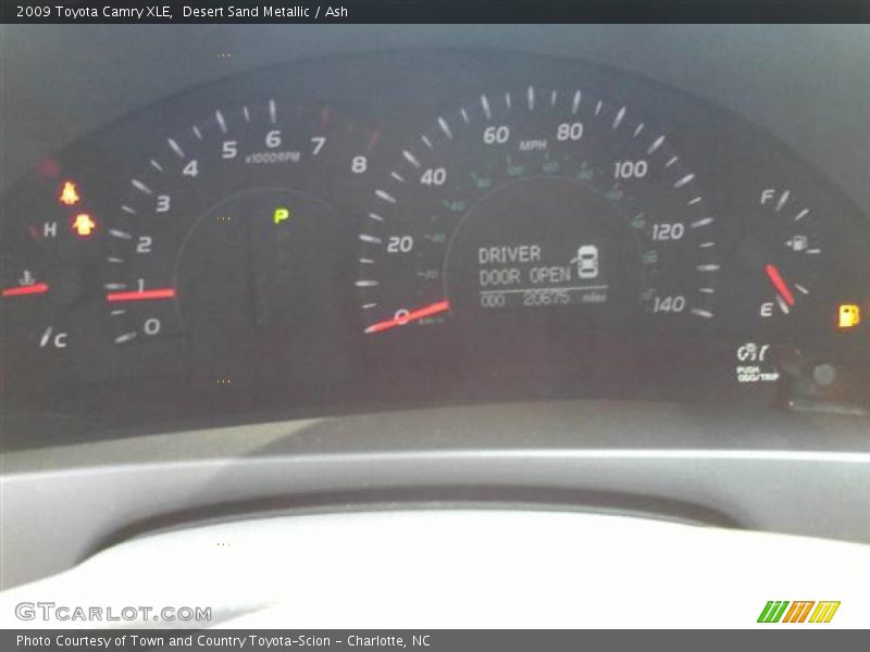 Desert Sand Metallic / Ash 2009 Toyota Camry XLE