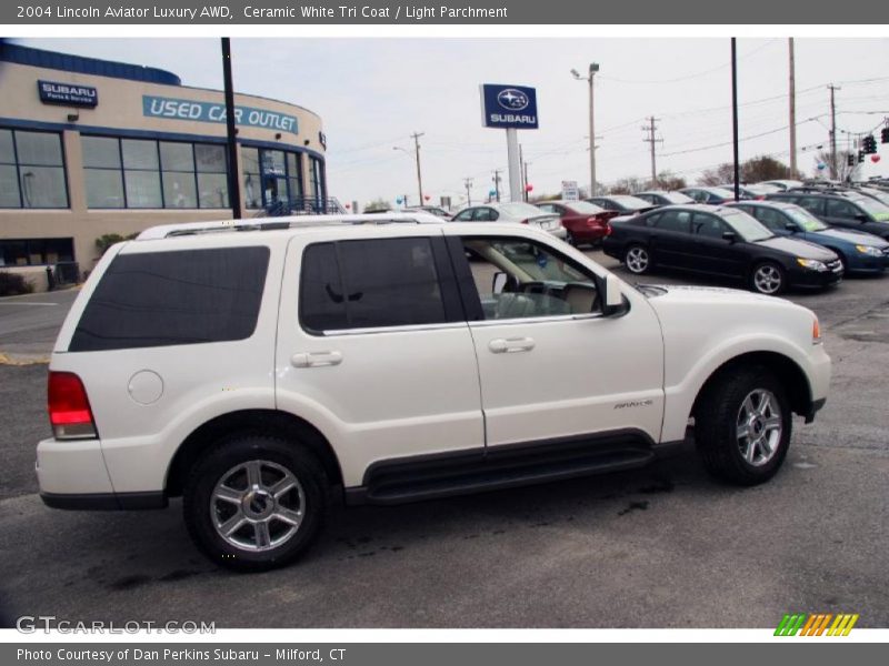 Ceramic White Tri Coat / Light Parchment 2004 Lincoln Aviator Luxury AWD