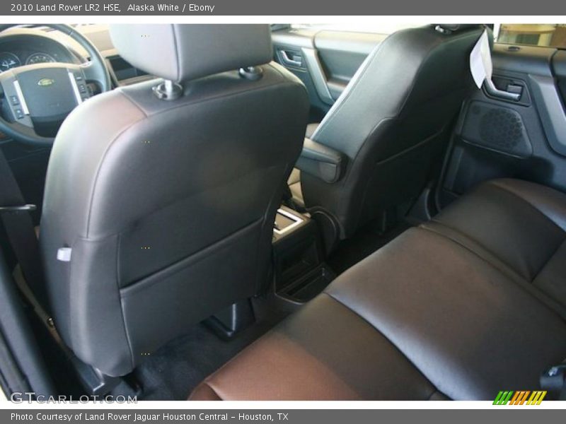 Alaska White / Ebony 2010 Land Rover LR2 HSE