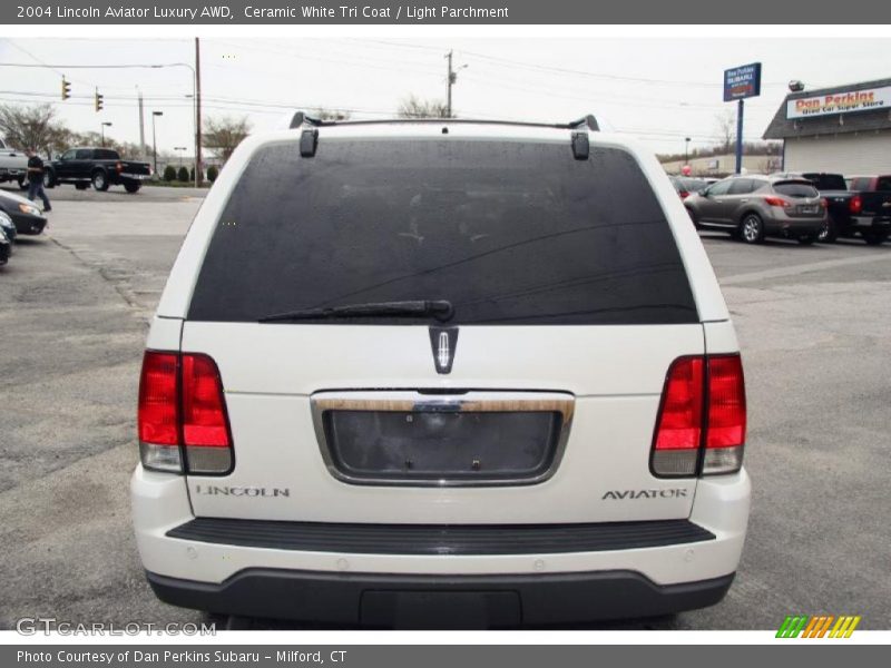 Ceramic White Tri Coat / Light Parchment 2004 Lincoln Aviator Luxury AWD