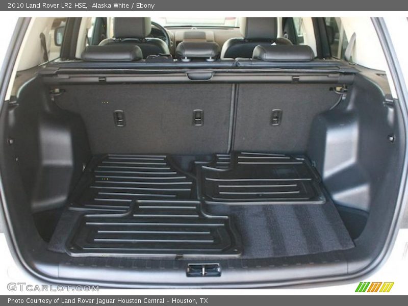 Alaska White / Ebony 2010 Land Rover LR2 HSE