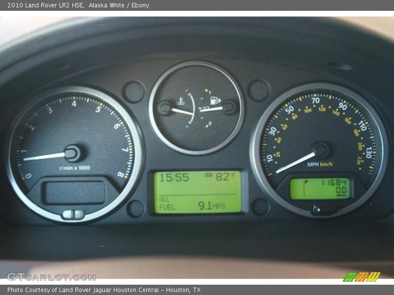 Alaska White / Ebony 2010 Land Rover LR2 HSE