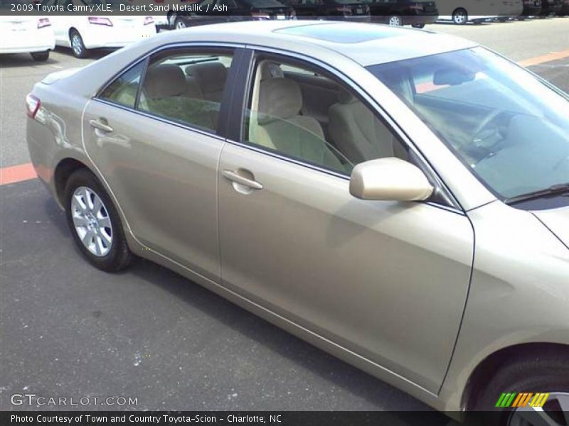 Desert Sand Metallic / Ash 2009 Toyota Camry XLE
