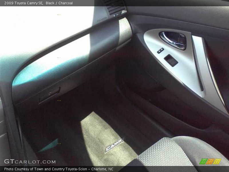 Black / Charcoal 2009 Toyota Camry SE