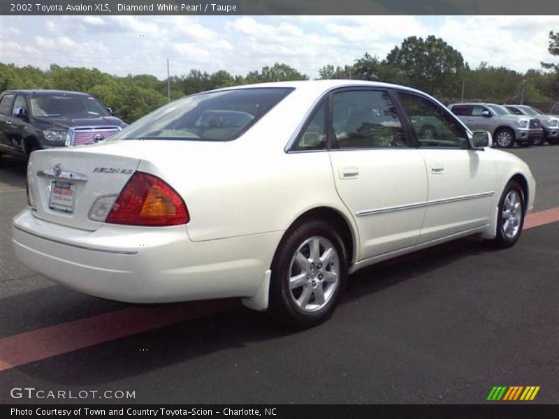 Diamond White Pearl / Taupe 2002 Toyota Avalon XLS