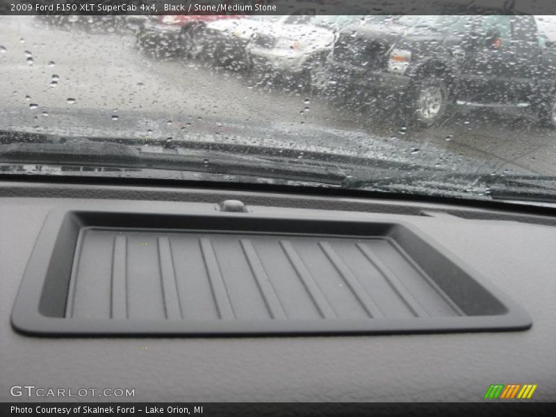 Black / Stone/Medium Stone 2009 Ford F150 XLT SuperCab 4x4