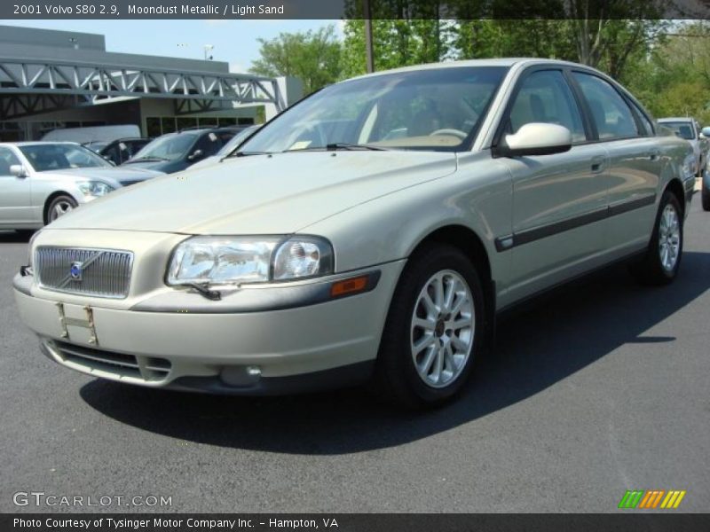 Moondust Metallic / Light Sand 2001 Volvo S80 2.9
