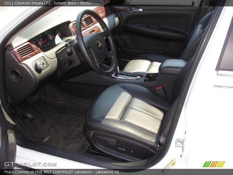 Summit White / Ebony 2011 Chevrolet Impala LTZ
