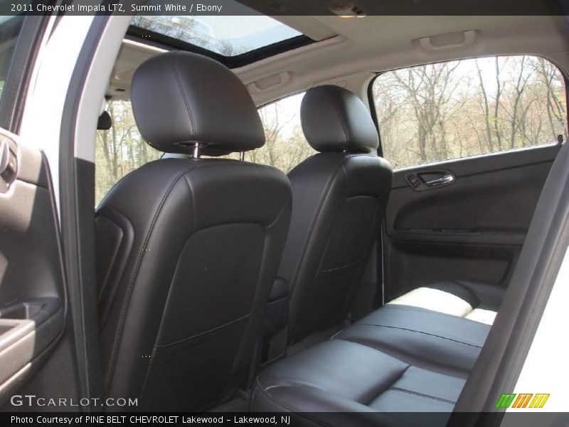 Summit White / Ebony 2011 Chevrolet Impala LTZ