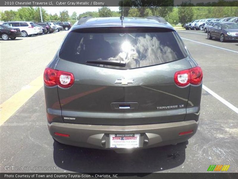Cyber Gray Metallic / Ebony 2010 Chevrolet Traverse LS