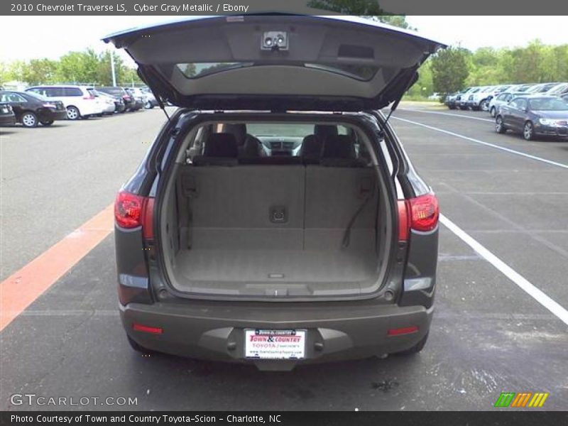Cyber Gray Metallic / Ebony 2010 Chevrolet Traverse LS