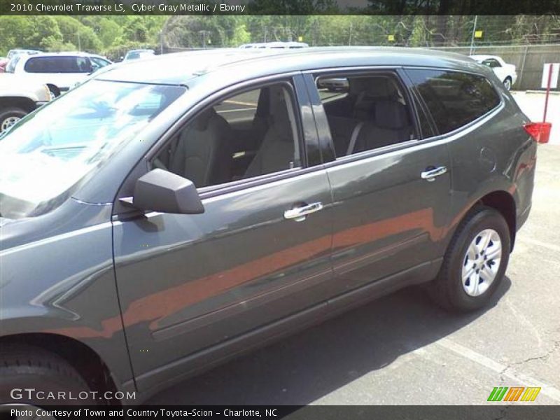 Cyber Gray Metallic / Ebony 2010 Chevrolet Traverse LS