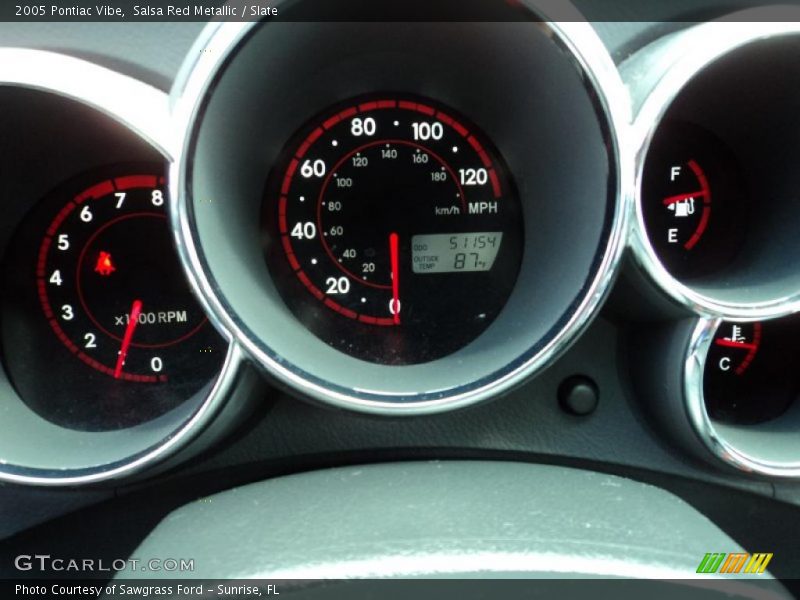 Salsa Red Metallic / Slate 2005 Pontiac Vibe