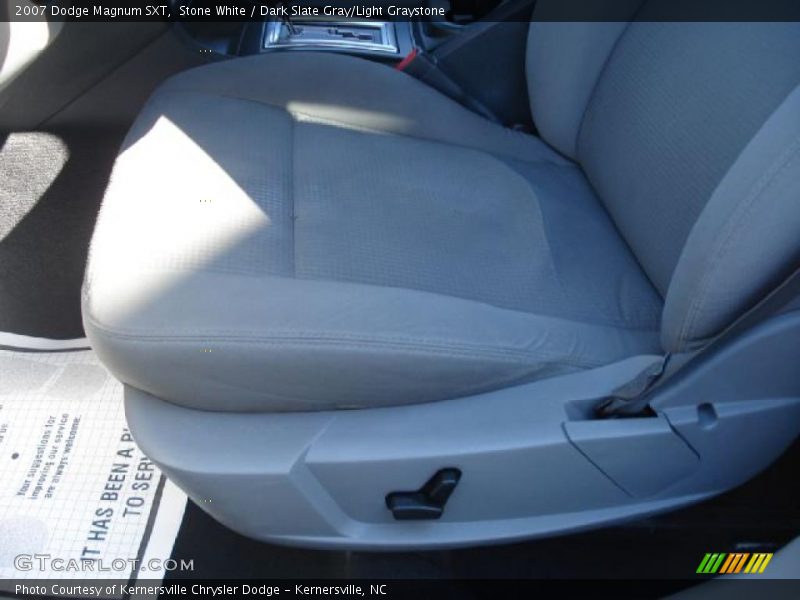 Stone White / Dark Slate Gray/Light Graystone 2007 Dodge Magnum SXT