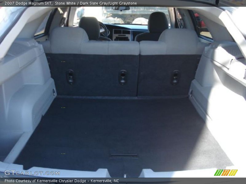 Stone White / Dark Slate Gray/Light Graystone 2007 Dodge Magnum SXT