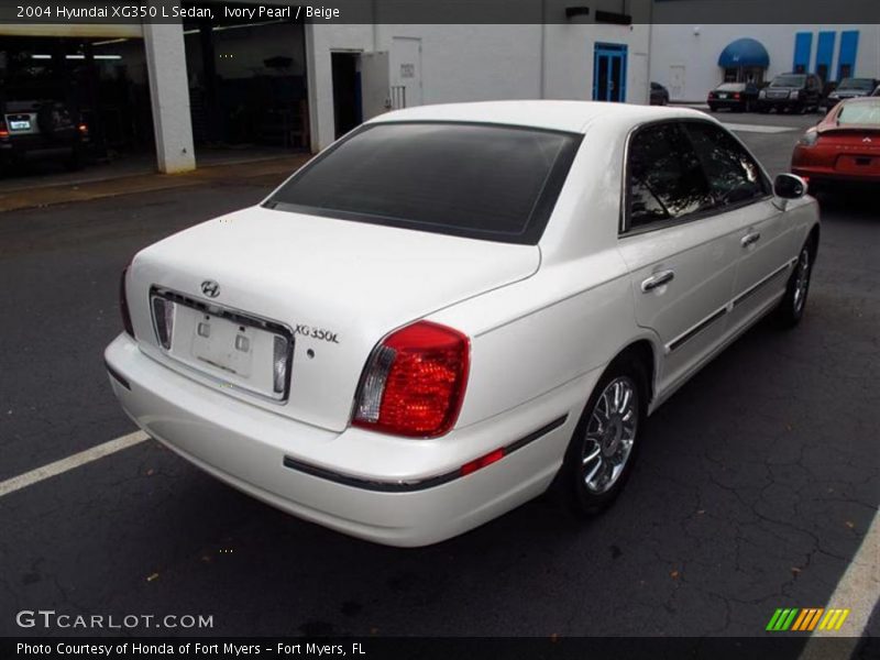Ivory Pearl / Beige 2004 Hyundai XG350 L Sedan