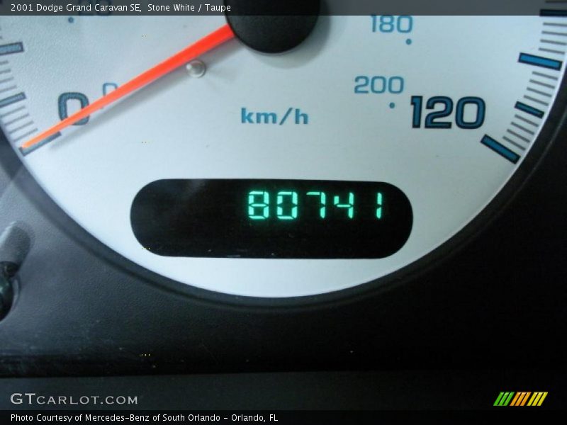 Stone White / Taupe 2001 Dodge Grand Caravan SE