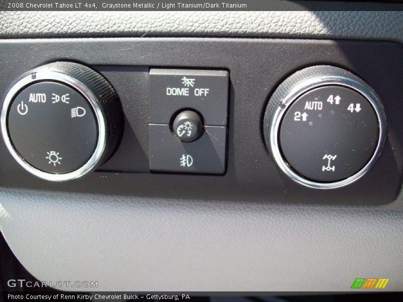 Controls of 2008 Tahoe LT 4x4