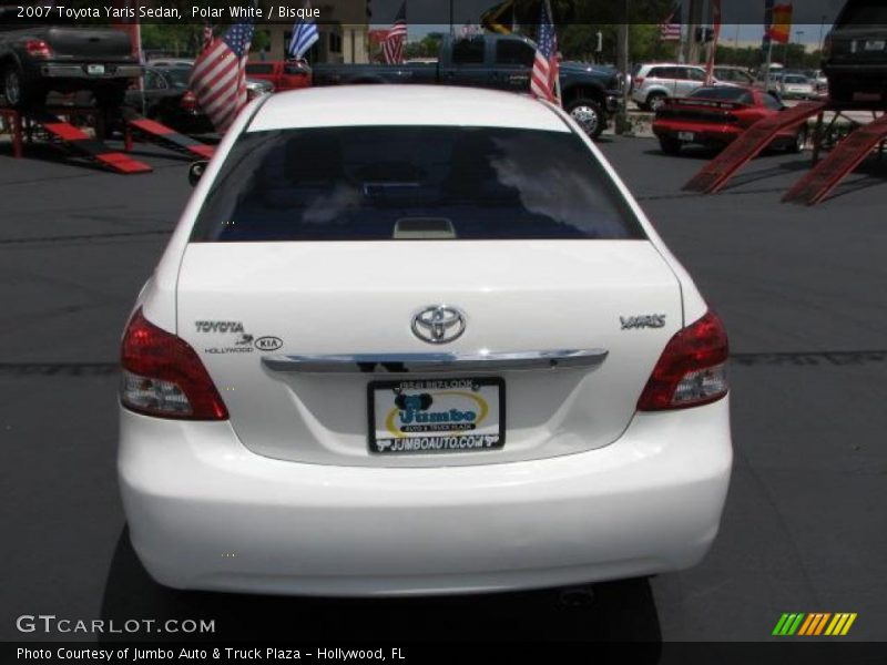 Polar White / Bisque 2007 Toyota Yaris Sedan