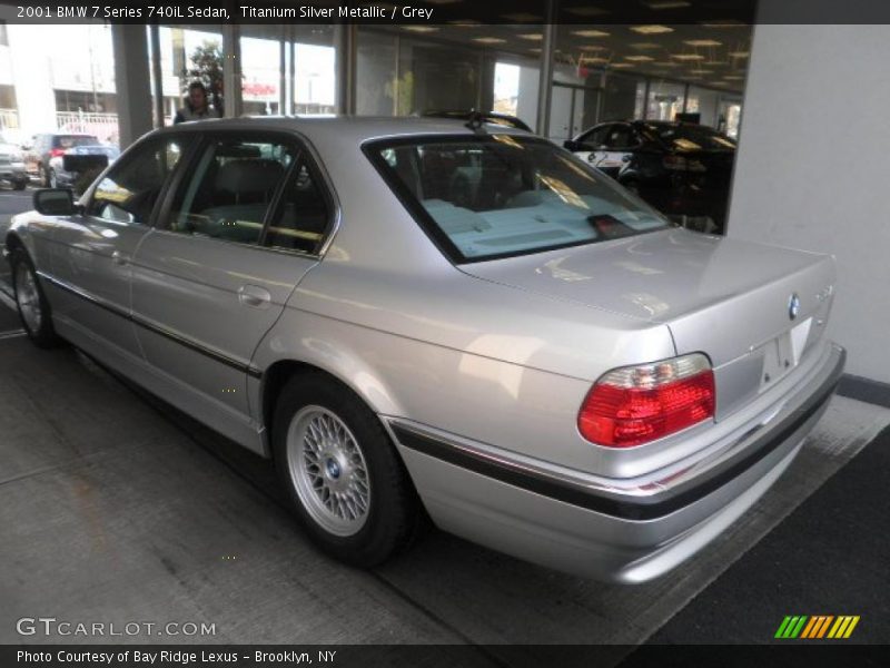 Titanium Silver Metallic / Grey 2001 BMW 7 Series 740iL Sedan