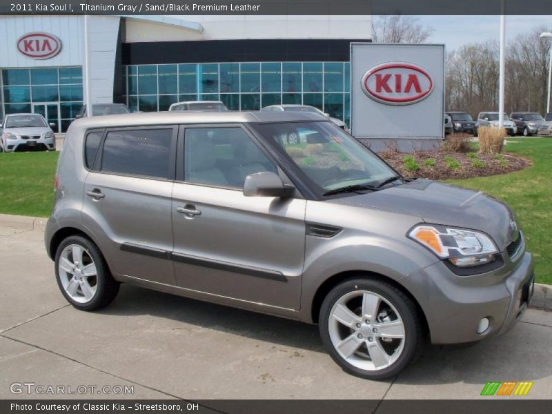 Titanium Gray / Sand/Black Premium Leather 2011 Kia Soul !