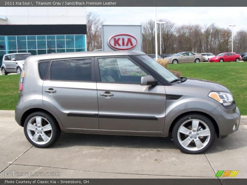 Titanium Gray / Sand/Black Premium Leather 2011 Kia Soul !