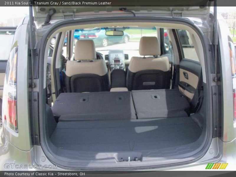 Titanium Gray / Sand/Black Premium Leather 2011 Kia Soul !