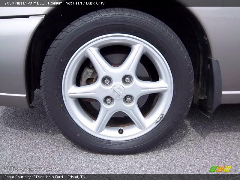 Titanium Frost Pearl / Dusk Gray 2000 Nissan Altima SE