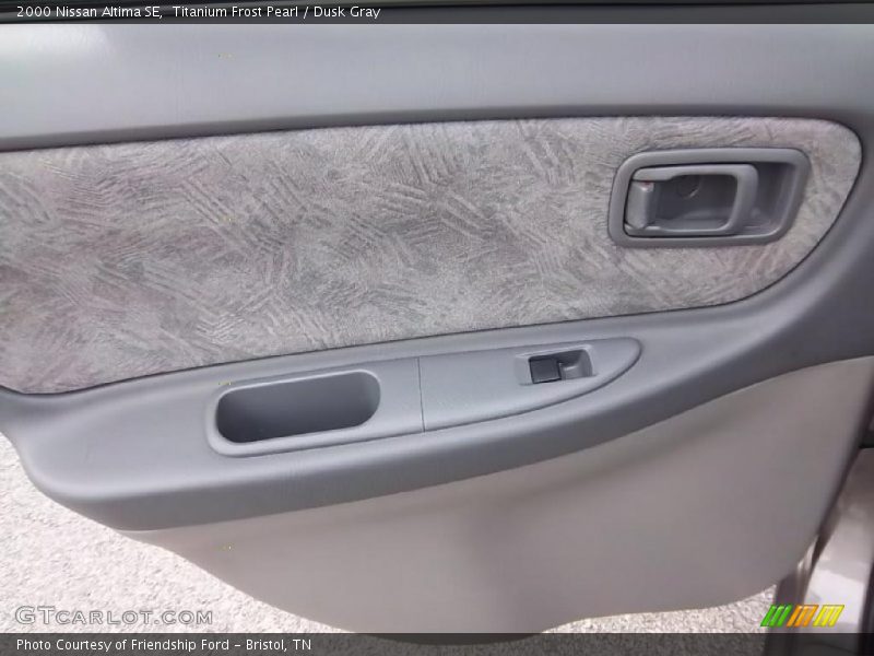 Titanium Frost Pearl / Dusk Gray 2000 Nissan Altima SE