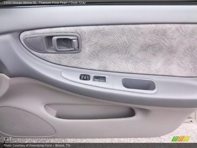 Titanium Frost Pearl / Dusk Gray 2000 Nissan Altima SE
