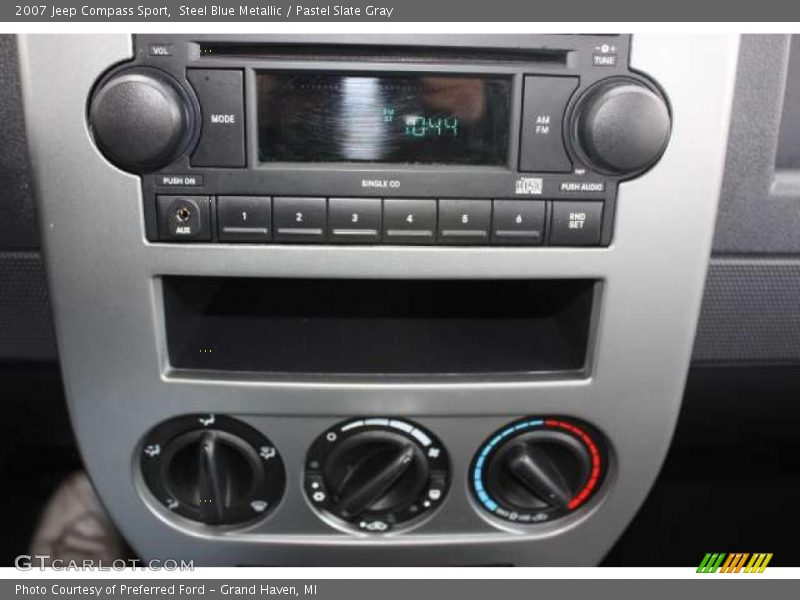 Controls of 2007 Compass Sport