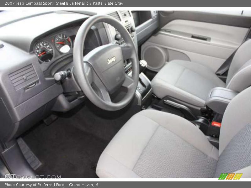  2007 Compass Sport Pastel Slate Gray Interior