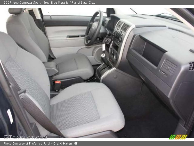  2007 Compass Sport Pastel Slate Gray Interior