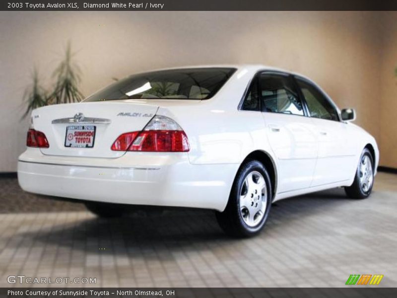 Diamond White Pearl / Ivory 2003 Toyota Avalon XLS