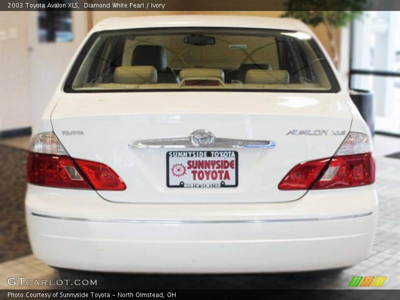 Diamond White Pearl / Ivory 2003 Toyota Avalon XLS