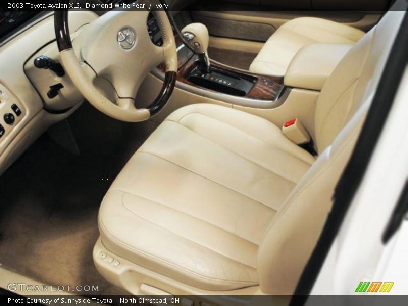 Diamond White Pearl / Ivory 2003 Toyota Avalon XLS