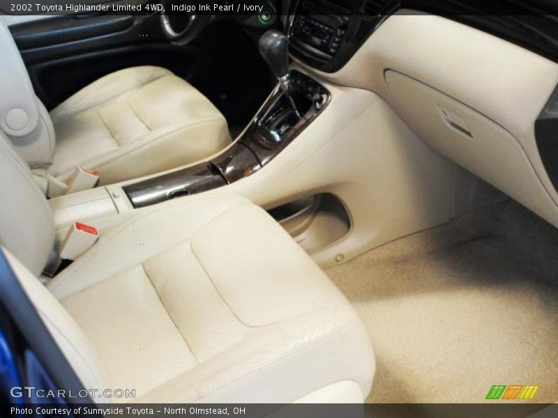Indigo Ink Pearl / Ivory 2002 Toyota Highlander Limited 4WD