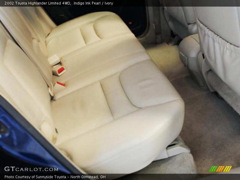 Indigo Ink Pearl / Ivory 2002 Toyota Highlander Limited 4WD