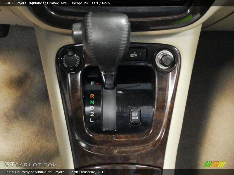 Indigo Ink Pearl / Ivory 2002 Toyota Highlander Limited 4WD