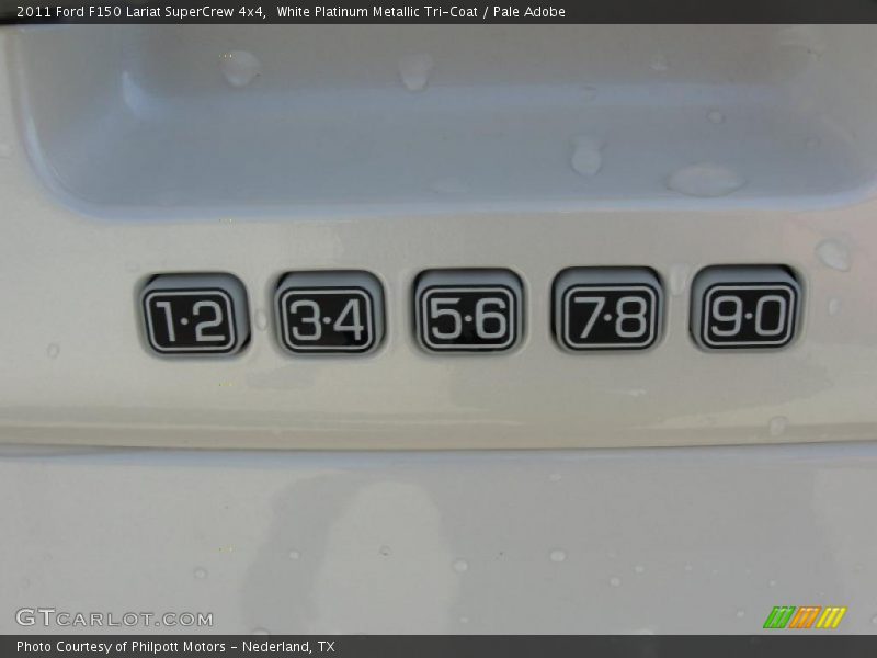 White Platinum Metallic Tri-Coat / Pale Adobe 2011 Ford F150 Lariat SuperCrew 4x4