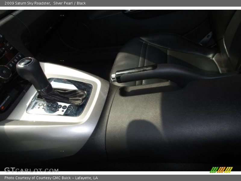 Silver Pearl / Black 2009 Saturn Sky Roadster