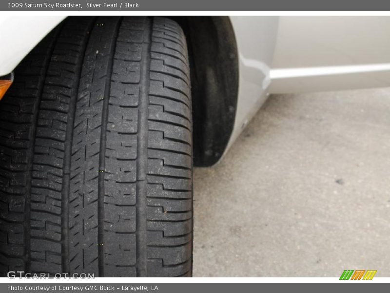 Silver Pearl / Black 2009 Saturn Sky Roadster