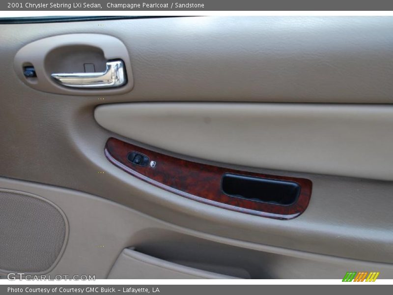 Champagne Pearlcoat / Sandstone 2001 Chrysler Sebring LXi Sedan