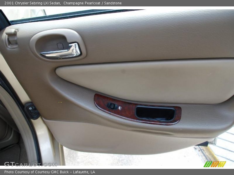 Champagne Pearlcoat / Sandstone 2001 Chrysler Sebring LXi Sedan