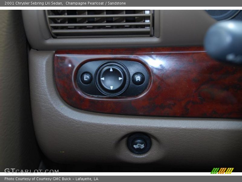 Champagne Pearlcoat / Sandstone 2001 Chrysler Sebring LXi Sedan