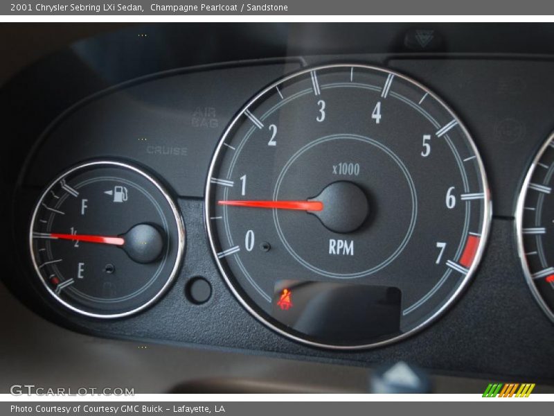 Champagne Pearlcoat / Sandstone 2001 Chrysler Sebring LXi Sedan