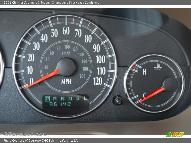 Champagne Pearlcoat / Sandstone 2001 Chrysler Sebring LXi Sedan